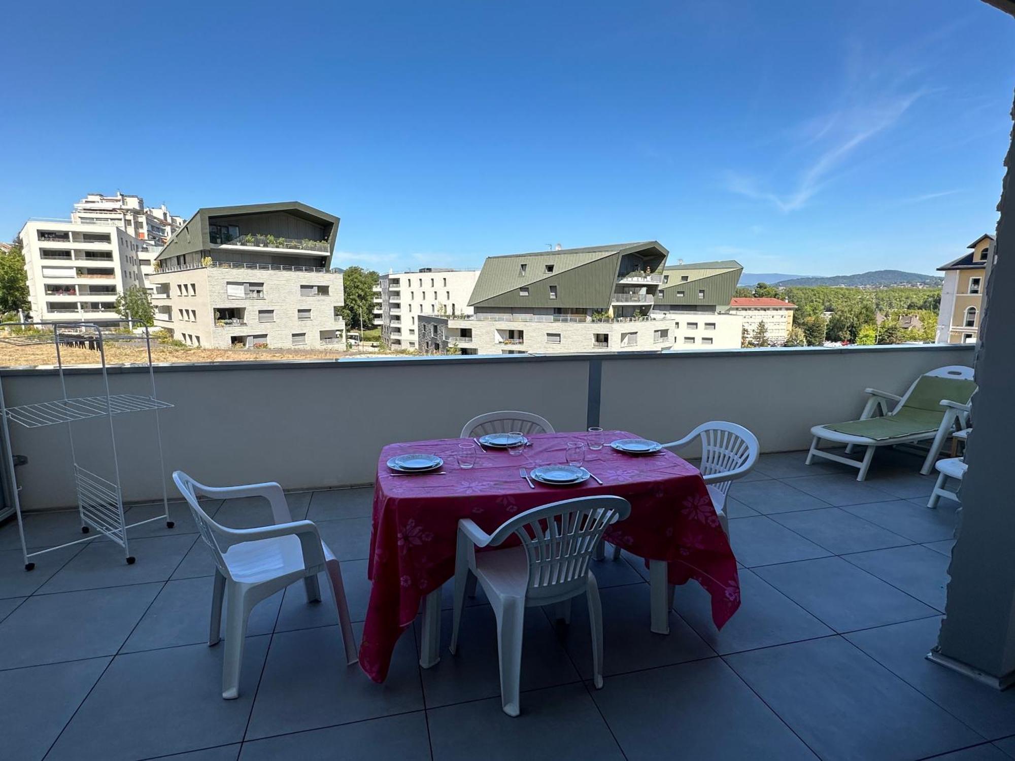 A La Belle Quatrieme Etoile Daire Annecy Dış mekan fotoğraf