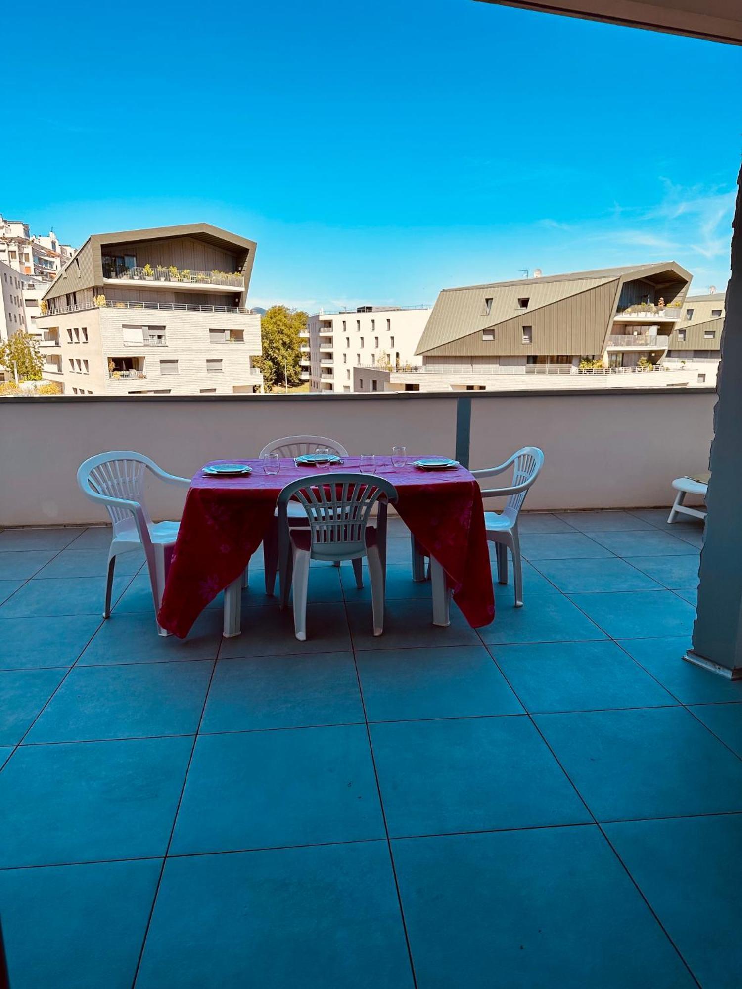 A La Belle Quatrieme Etoile Daire Annecy Dış mekan fotoğraf